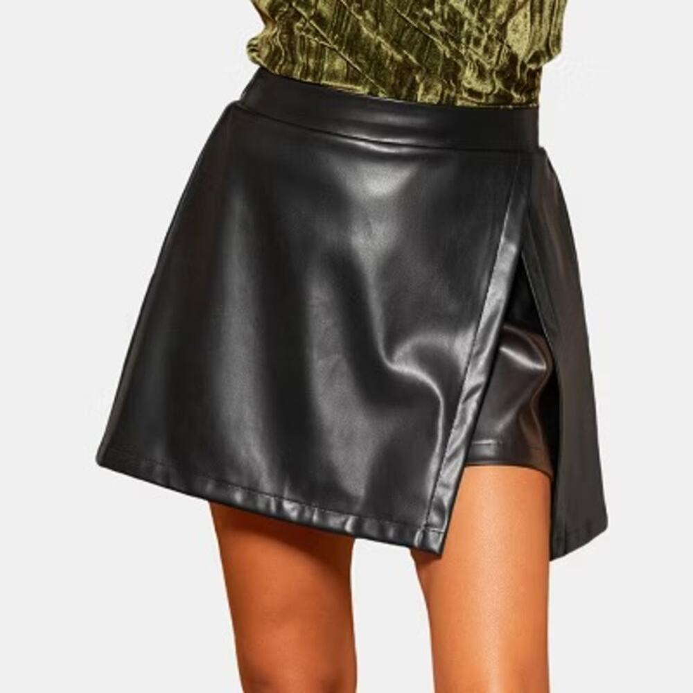 Cupshe Faux Leather Skort Slit Front Skirt Pleather Solid Black Mini Casual L